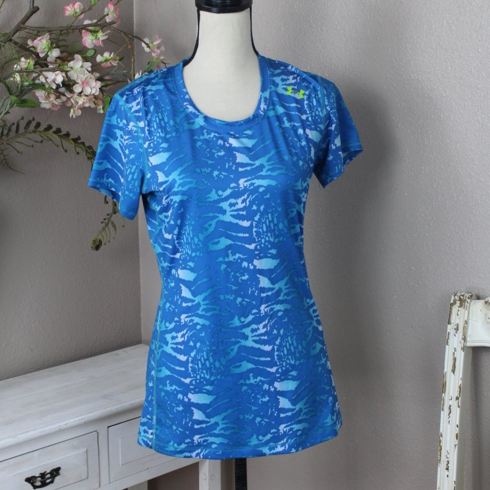 UA Fitted Bike Shirt NWOT
